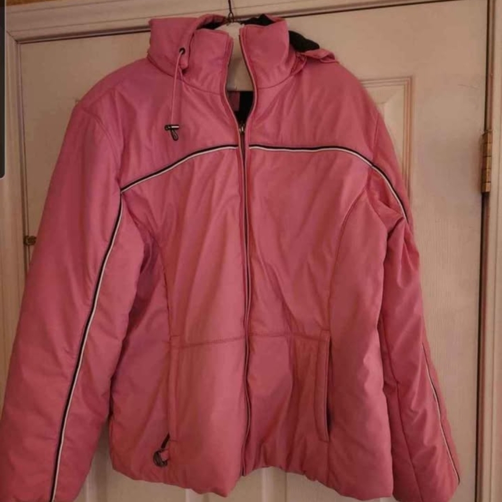 St. John's Bay Women's Ski Jacket in Pink Size L